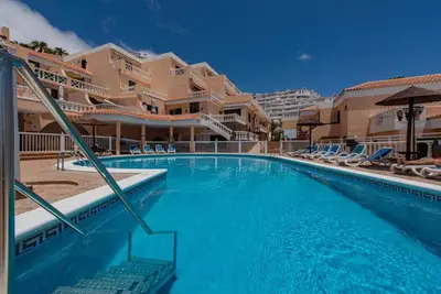 Image de Appartement en résidence · Costa Adeje · ★4, 75· 1 chambre · 1 lit