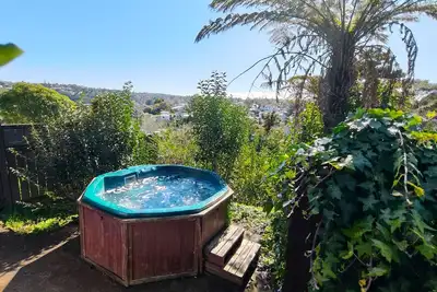 Image de Spa Nest Glenfield｜Spacious 7br Retreat｜Movie Lounge｜Nice Big Garden｜Kids’ Zone