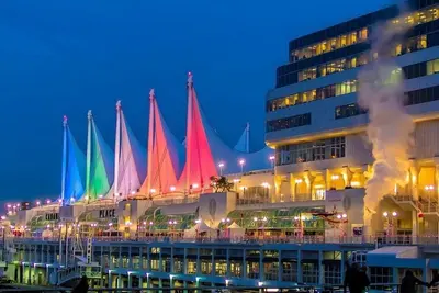 Image de Central Vancouver Loft Stylish Stay Near Everything