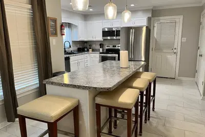 Image de Monthly Stays- 4 Br+ Extra Space Beds- Retreat w/ Private Pool