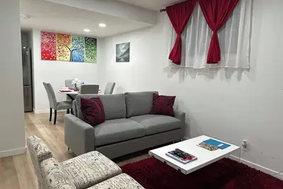 Image de Basement Bliss: Your Hideaway