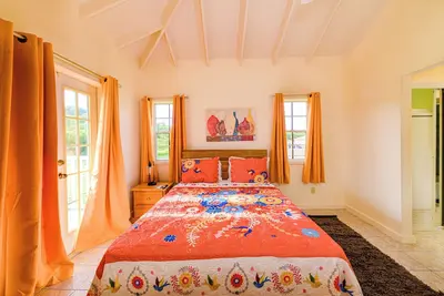 Image de Charming 2-bedroom apartment with Ac, WiFi in fabulous Saint John's