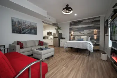 Image de Charming Hideaway 1 Br Apt 10 min to Uga