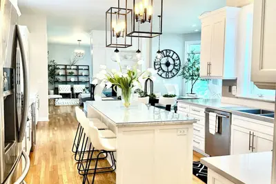 Image de Exquisite, Designer Home, 4bd/2. 5ba, 4 miles from Mayo Clinic