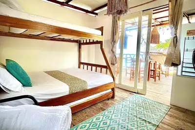 Image de Escape to Paradise! Ocean front room at Shekina Club House - Baru