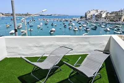 Image de A Cosy Nest Overlooking The Sea, Birżebbuġa, Malta