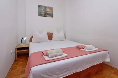 Image de Appartement d'une chambre avec le balcon et la vue sur le mer Selce, Crikvenica (A-24439-b)