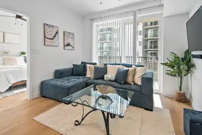 Image de \"GuestReady Cozy Retreat: Relax in Style\"