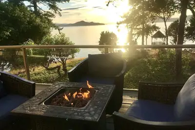 Image de Private Island with Executive-Class Cottage with stunning ocean views