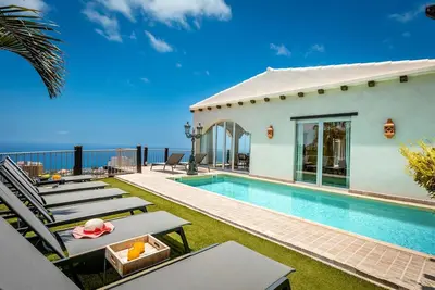 Image de Villa Toscana Indoor & Outdoor Pool