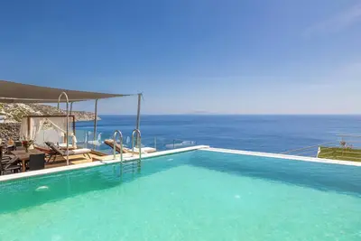 Image de Gaze upon the endless blue