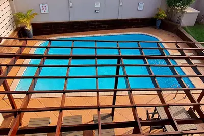 Image de 2-bedroom apartment in beautiful Accra with pool, fitness room, Ac, WiFi