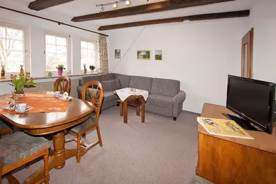 Image de Appartement 'Pferd' avec vue sur les montagnes, terrasse partagée et Wi-Fi