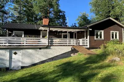 Image de Retraite estivale près du lac à Sormland