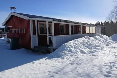 Image de Cabane au bord du lac Gardsjon Lidsjoberg