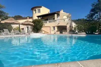 Image de 🌿L’Orée Divine - Villa de charme, vue panoramique, nature & sérénité absolue