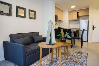 Image de Chic 1br Oasis in Centro, Steps from Metro