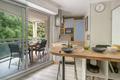 Image de Appart à 100m de la plage- piscine pour 4