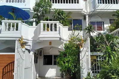 Image de Villa avec 3 chambres prĂŞt de la plage de Pattaya Jomtien