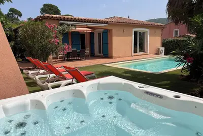 Image de Villa de charme au calme avec piscine chauffée et Jacuzzi