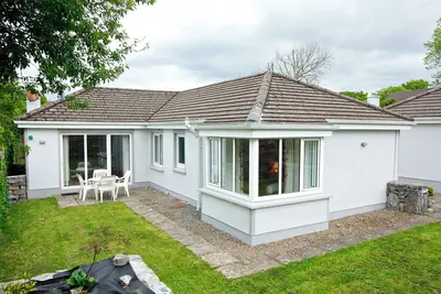 Image de Charming 2-bedroom cottage in Ballyvaughan Village Centre with WiFi