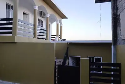 Image de Charming 1-bedroom jacuzzi suite in fabulous Amity Hal with Ac, WiFi