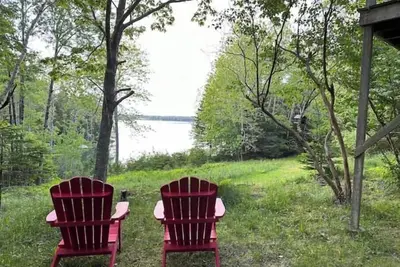Image de Waterfront Cottage on Private Cove in Tenants Harbor w 2+ bedrooms and 2 baths.