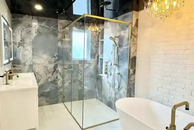 Image de La Suite Royale | Spa | Free Ev Charger