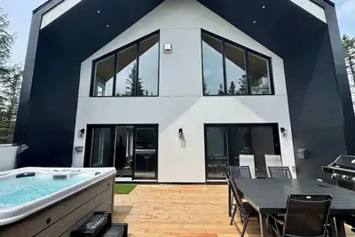 Image de FΛMŸLiA | Spa | Billard | Foyer | Dart | Babyfoot