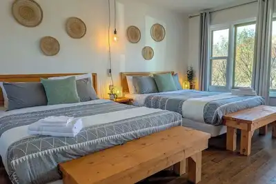 Image de Studio 7 | 2 min du Bord de l'eau | Foyer | Barbecue