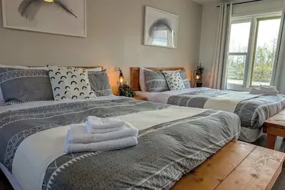 Image de Studio 9 | 2 min du Bord de l'eau | Foyer | Barbecue