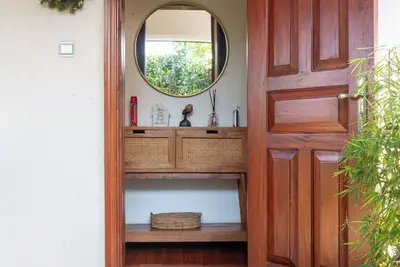 Image de Charming 2-bedroom cottage in Karen with WiFi, garden, free parking, , game