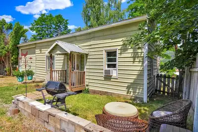 Image de The Outback: Kellogg’s Bargain Bungalow – Cozy & Affordable w/ Hot Tub