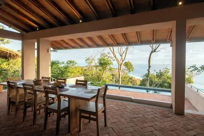 Image de Monte LaLaLa - Eco-Lodge à Mermejita - Vue imprenable depuis la piscine!