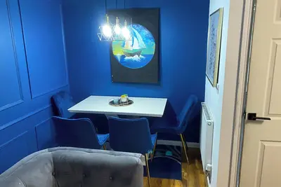 Image de Home Away From Home! Lovely House Near M1