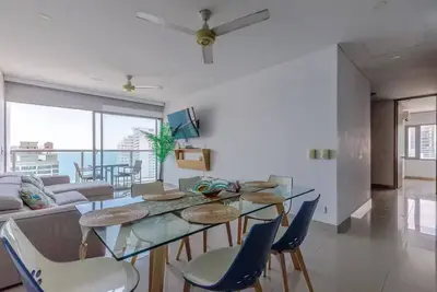 Image de Modern 3-bedroom apartment on the 33rd floor with amazing views