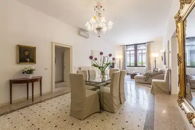 Image de Elegant Venetian Apartment Close to Fenice Theatre