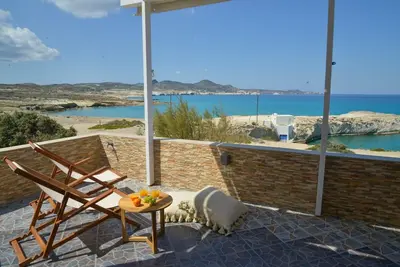 Image de Alluring Milos Beachfront Villa | Villa Aegean Secrets | 1 Bedroom |.
