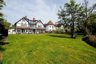 Image de Claysmead - A large house on the banks of famous Thorpeness Meare - sleeps 19