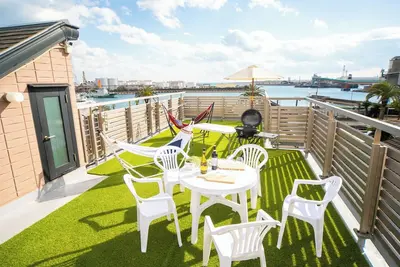 Image de Accommodates 12 people Rooftop Bbq available Pets allowed Convenient house near the harbor Takas / Yokkaichi Mie