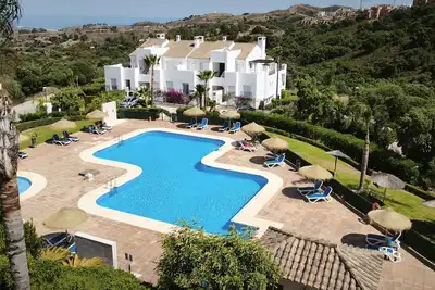 Image de 2 Bedroom Apartment, La Mairena, Near Marbella