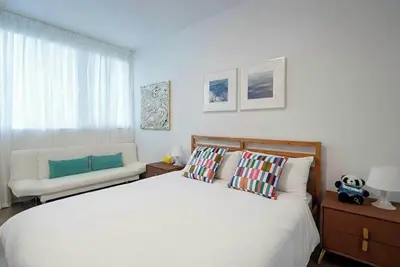 Image de Brunswick 1br: City & Comfort w/ Free Parking