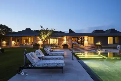 Image de Villa à Capo Coda Cavallo avec 9 chambres à coucher, 17 couchages