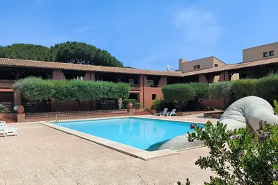 Image de Superbe appartement au golf de St Cyprien Piscine