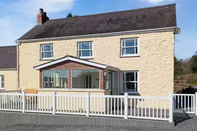 Image de 4 chambres à coucher à Narberth