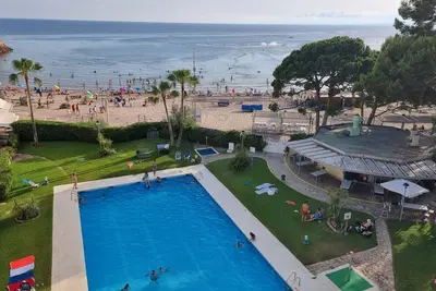 Image de Beach Front Apartment