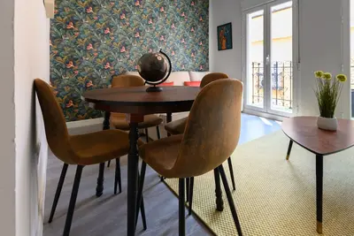 Image de Appartement de 2 chambres avec balcon à Madrid