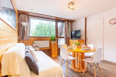 Image de Appartement à Saint Lary, balcon sud, proche téléphérique, 4 pers.