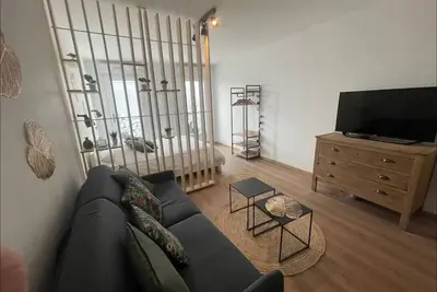 Image de Alp Chartres - Studio Terrasse et parking, 4 persones