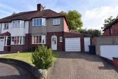 Image de Yew Croft Avenue (4 Bed. Parking. Families/Contractors. Qe/Uni)